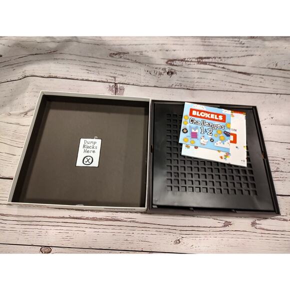 Mattel Bloxels Build Your Own Video Game (Discontinued by Manufacturer) - Picture 4 of 11